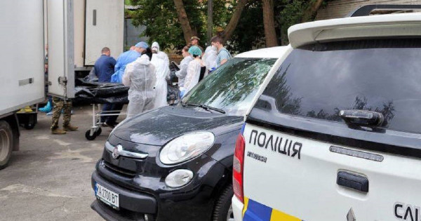 Trupla 16 mrtvih branilcev Mariupola so pripeljali v Kyiv.