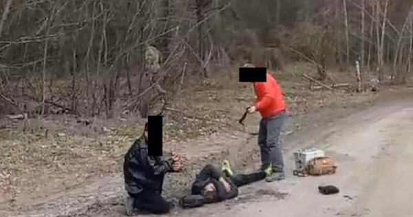 Trupla mučenih civilistov so bila najdena v osvobojenih Trostianetih.