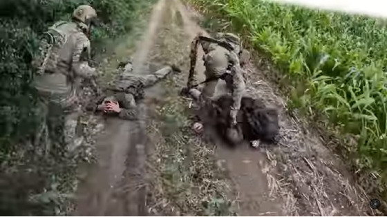 USN evakuiral dva Ukrajinca na silo mobilizirana v "LPR" (video)