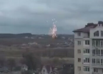 Ukrajinska vojska sestrelila dva sovražna helikopterja v predmestju Kijev