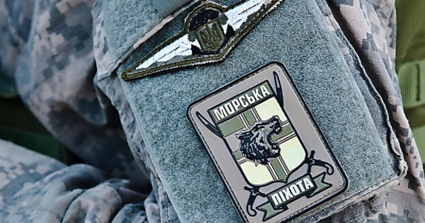 V Mariupolu so se obkoljeni marinci lahko združili z borci "Azova"