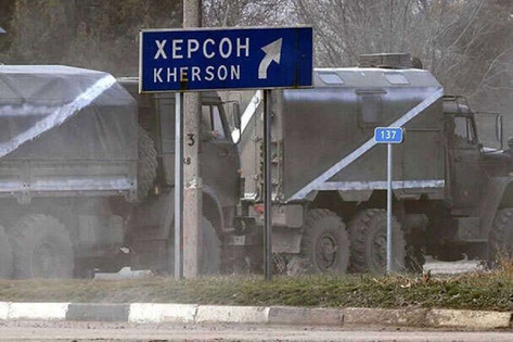 V regiji Kherson in Zaporizhia se moškim, ki so prejeli ruske potne liste, predajo