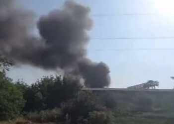 V zasedenem Makiivki, skladišče z strelivom detonira (video)