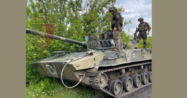 Vojaki 24. brigade iz regije Lviv so ujeli bojno vozilo ruskih padalcev