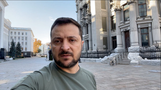 Volodymyr Zelenskyy se je po množičnem raketnem napadu pritožil Ukrajincem
