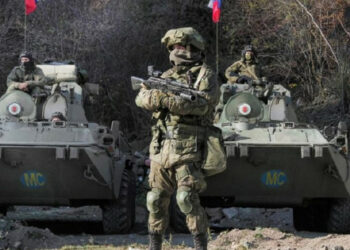 Za zatiranje izgredov v ruski vojski organizirajo demonstracijske kazni.