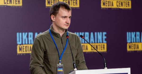 "Ali bomo zmagali zdaj ali pa bomo izgubili naslednjo vojno.". Taras Chmut o ukrajinskih oboroženih silah, prostovoljcih in zmagi