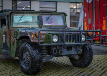 Luksemburg bo Ukrajini predal humvee suvje