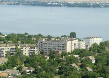 Okupator je lokalnim prebivalcem ukazal, naj zapustijo Beryslava v regiji Kherson
