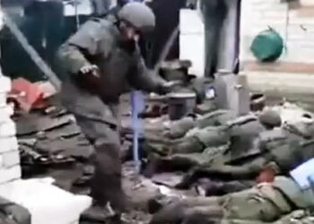 Varuh človekovih pravic je komentiral video z "streljanjem ruskih zapornikov"