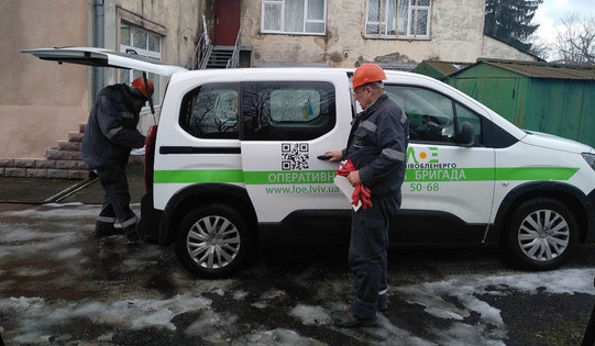 "Nemogoče je ne odkleniti, ker je nekdo vprašal." Kdo in kako dejansko izklopi elektriko prebivalcem Lviv