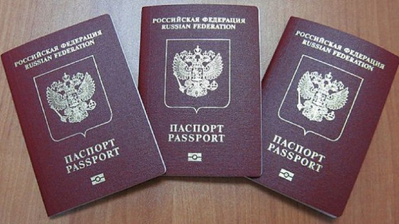 EU ne bo priznala dokumentov, ki jih je izdala Rusija na zasedenih ozemljih