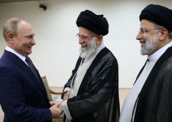 Iran namerava povečati dobavo naprednega orožja Rusiji