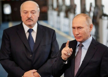 Lukašenka vse težje manever pod pritiskom Putina, pravi ISW