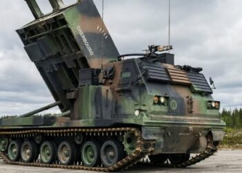 Ministrstvo za obrambo je prvič prikazalo video s francosko MLRS LRU M270