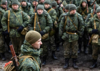 Nato prizna, da je Putin pripravljen izgubiti do 300 tisoč rubljev. vojaki, – NYT