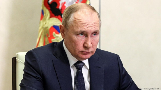Obveščevalec ZDA meni, da lahko Putin nekaj časa spremeni cilje vojne proti Ukrajini