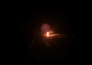 Partizani zažgali avtomatsko opremo na železnici v bližini Luhanska (video)