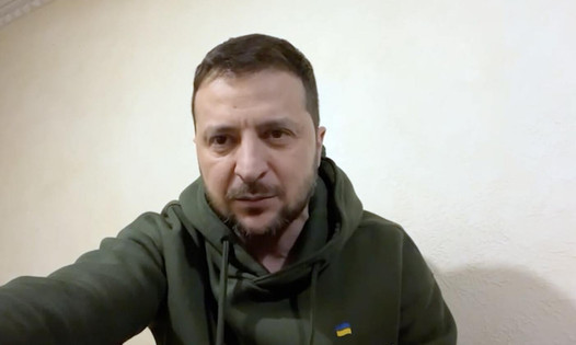 Predsednik je pozval, naj v prihajajocih dneh ne prezre zračnega alarma