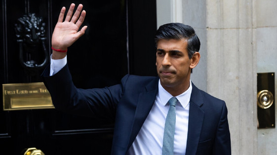 Rishi Sunak pozval, naj prezre pozive Rusije k prekinitvi ognja pred umikom