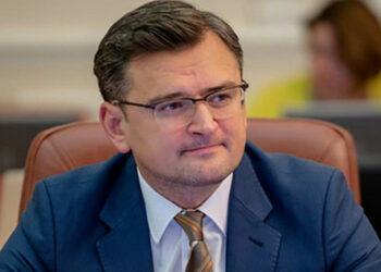 Rusi lahko nadaljujejo veliko ofenzivo v začetku leta 2023, pravi Kuleba
