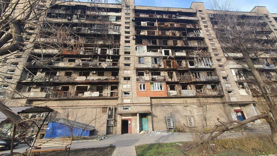 V zasedenem Mariupolu rusi načrtujejo rušenje skoraj tisoč hiš