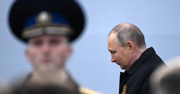 Zaradi neuspeha v Ukrajini se je Putin izolil od svojih elit, – Washington Post