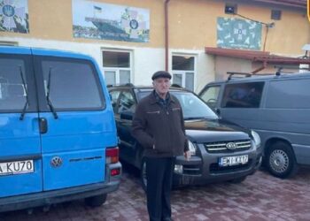 Oče umrlega ostrostrelca iz regije Lviv kupil tri avtomobile za Oborožene sile Ukrajine