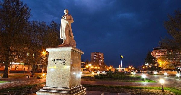 Rusi so v okupiranem Melitopolu razčlenili spomenik Tarasu Shevčenku