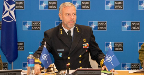 Admiral Nata pravi, da je Zavezništvo pripravljeno na neposredni vojaški spopad z Rusijo