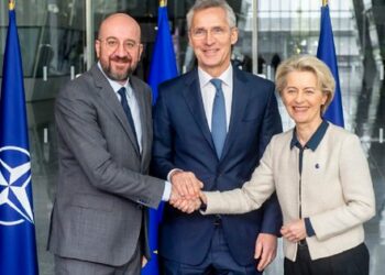 Nato in EU podpisala izjavo o sodelovanju, ki upošteva tveganja Ruske federacije