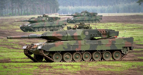 Nemška skrb Rheinmetall je pripravljena prenesti več kot 100 bojnih tankov v Ukrajino – mediji