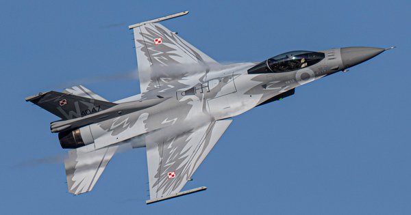 Poljska je pripravljena za prenos lovskih letal F-16 v Ukrajino