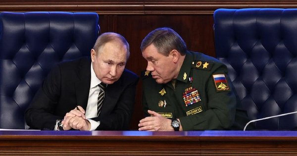 Putin je poveljniku ruskih čet Gerasimov naročil, naj do marca zavleče Donbas
