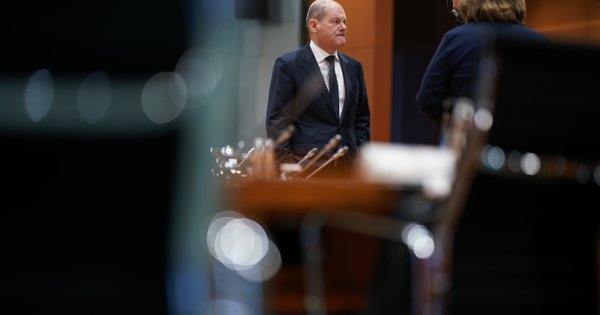 Scholz je Imenoval Biden pogoj za zagotavljanje Ukrajine z Leopard 2 tanki
