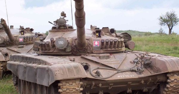 Slovaška je imenovala pogoj za takojšnji prenos sovjetskih tankov v Ukrajino