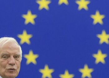 Vrhunski diplomat EU je pozval k zagotavljanju orožja Ukrajini, ki ga potrebuje