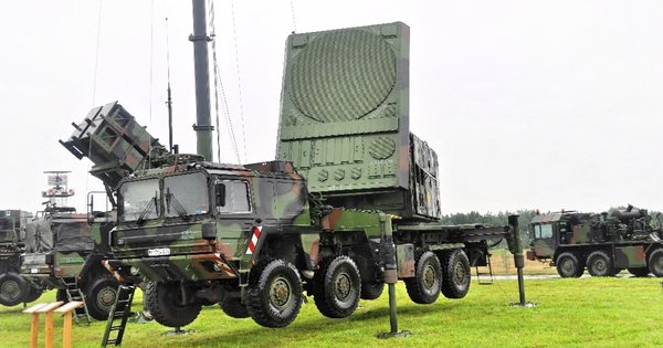 Združene države in Nemčija so napovedale prenos baterij Patriot BMP in zračne obrambe v Ukrajino