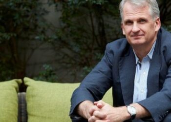 Ameriški zgodovinar Timothy Snyder je zbral skoraj 1,3 milijona dolarjev za "Shahid Catcher"