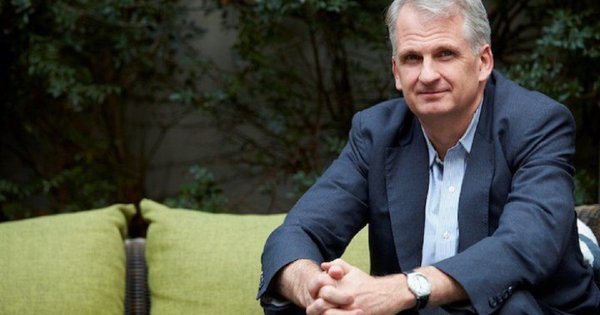 Ameriški zgodovinar Timothy Snyder je zbral skoraj 1,3 milijona dolarjev za "Shahid Catcher"