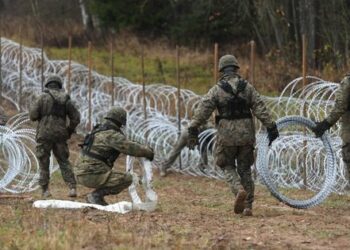 Фінляндія почала будувати огорожу на кордоні з РФ