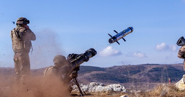 Francija je na skrivaj predala sodobne protitenkovske raketne sisteme oboroženim silam Ukrajine