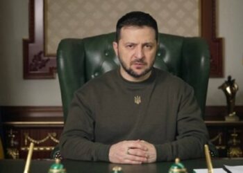 Ni smiselno pritiskati na Ukrajino s predlogom za začetek mirovnih pogajanj, pravi Zelenskyy