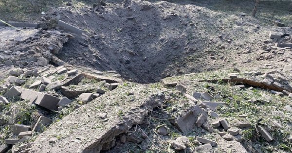 Rusi so obstreljevali skupnost Semenovskaya v regiji Černohiv z letali