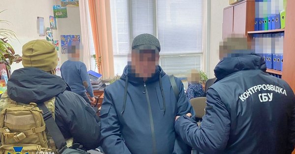 Uradnik Ukroboronproma, ki je delal za rusko obveščevalno službo, so pridržali v Kijevu