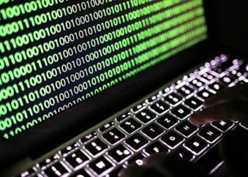 Več ukrajinskih državnih informacijskih virov je bilo kibernetskih napadov