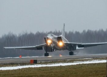 ЗМІ показали наслідки вибуху на військовому аеродромі в російському Єйську