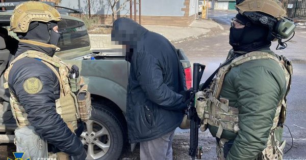 Агент ФСБ у Харкові вистежував українських військових льотчиків (фото, відео)