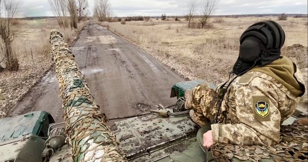 Львівська 103 бригада ТрО показала трофейний бойовий танк
