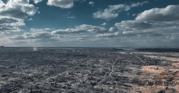 У мережі показали фото зруйнованої вщент Мар'їнки